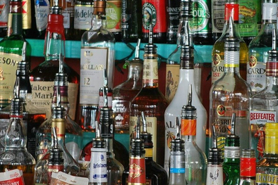 The Best Pour Spouts for Liquor Bottles- The Complete Guide